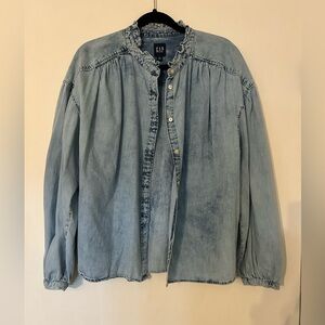 Gap acid wash denim button down top. Size XL